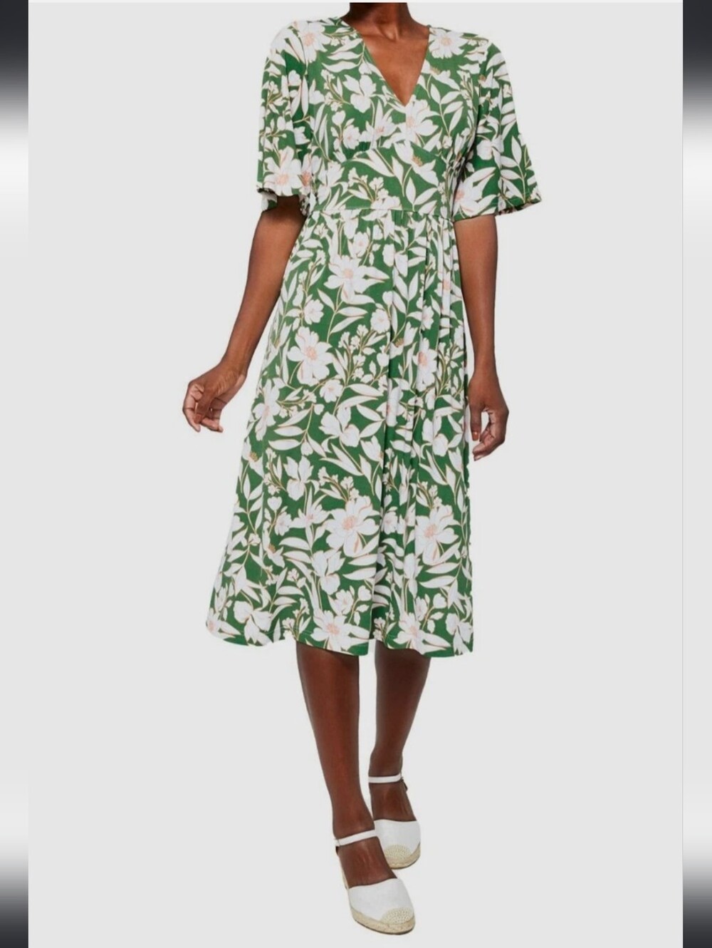 Leota Green Floral V-Neck Midi Dress